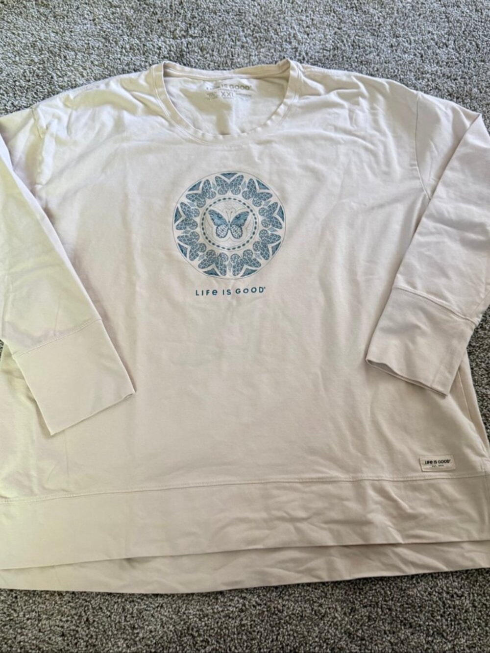 Life is Good Butterfly Graphic Top XXL